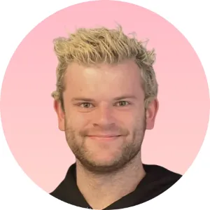 Zac from VoIPline's Service Delivery team